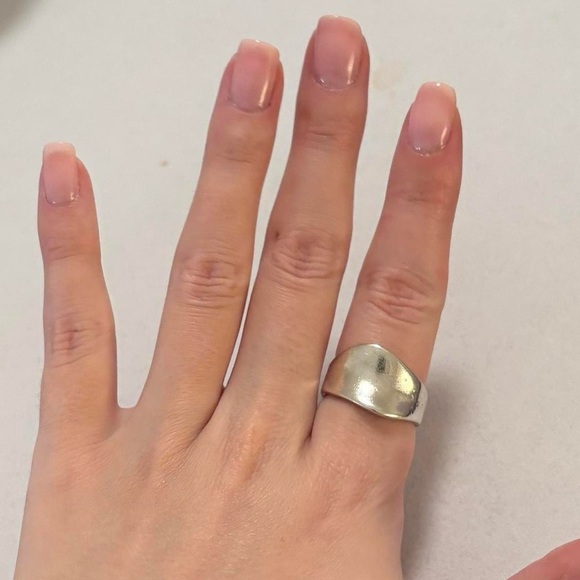 Vintage 925 Sterling Silver Modernist Chunky Asymmetrical Wavy Wide Band Ring - Picture 2 of 8